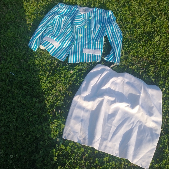 STUNNING AND RAVISHING VINTAGE LAURA HENSON SUIT - Picture 9 of 14